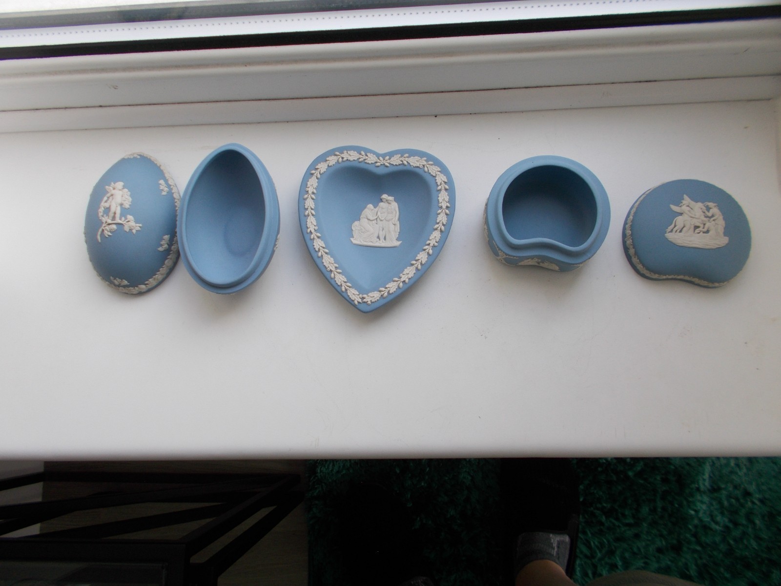 3 X VINTAGE WEDGWOOD BLUE JASPERWARE PIN DISH LIDDED EGG & OVAL DISHES