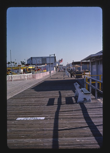 Photo:Point Pleasant New Jersey 1978 Boardwalk Beach Amusement Park Pier