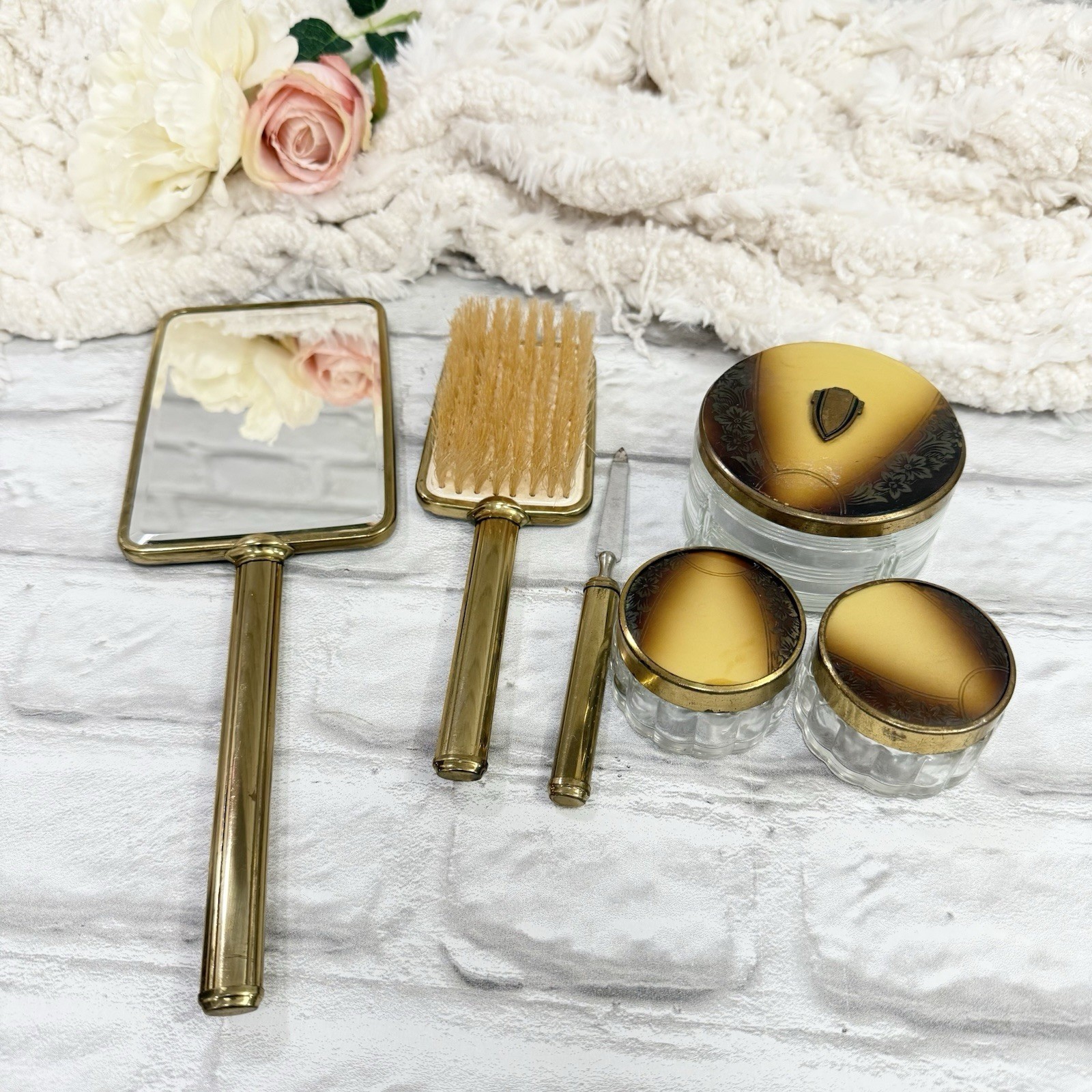 Vtg Floral Vanity Set 6pc Gold Tone Brass Matching Mirror Brush File & 3 Jars Vtg Floral Vanity Set 6pc Gold Tone Brass Matching Mirror Brush File & 3 Jars