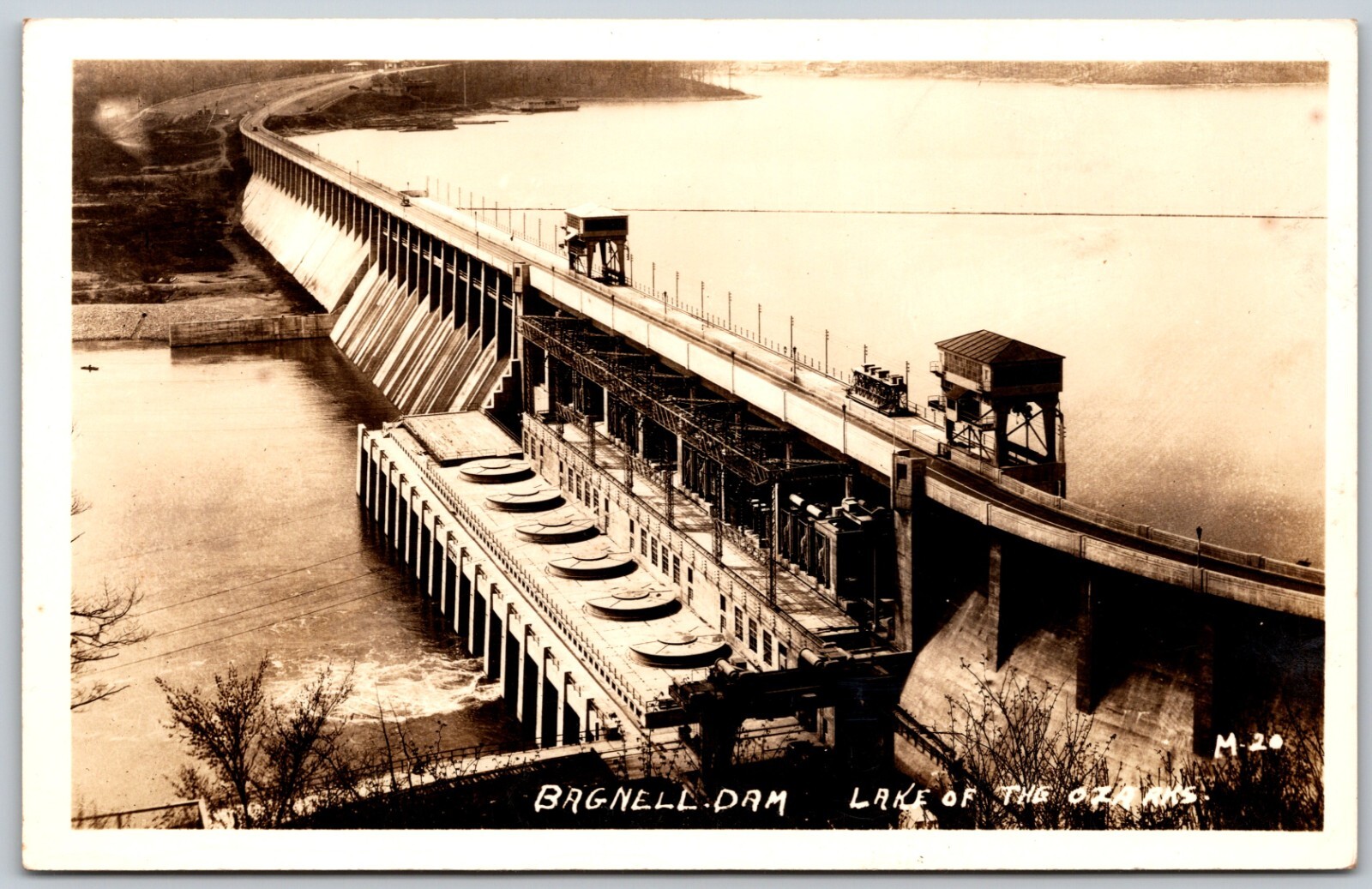 c1940s RPPC Bagnell Dam Lake of the Ozarks Missouri VINTAGE Postcard 7972