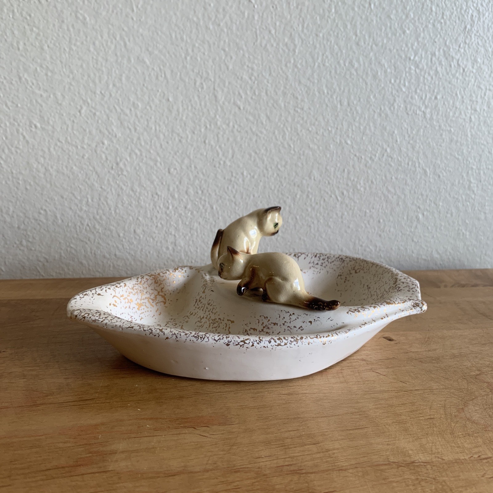 Vintage MCM Ceramic Double Siamese Kitten Ash Tray/ Trinket Dish