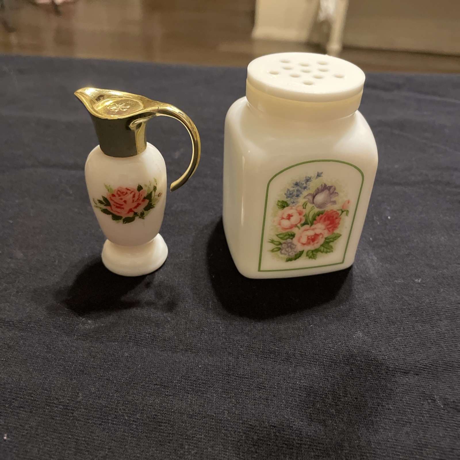 Vintage Avon”Parisian Garden “miniature Set Vintage Avon”Parisian Garden “miniature Set