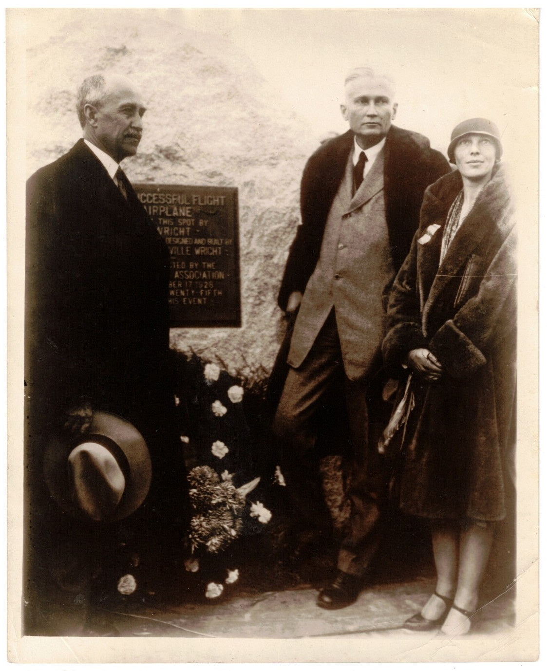 VINTAGE ORIGINAL 1928 AMELIA EARHART/ORVILLE WRIGHT 8x10 PHOTO KILL DEVIL HILLS