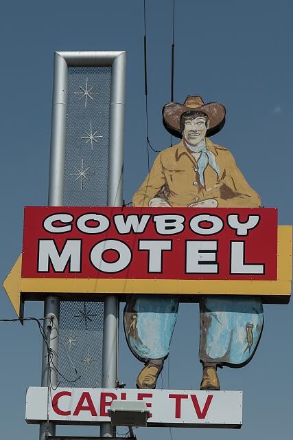 Photo:Amarillo Texas Cowboy Motel U.S. Route 66 2014 Sign