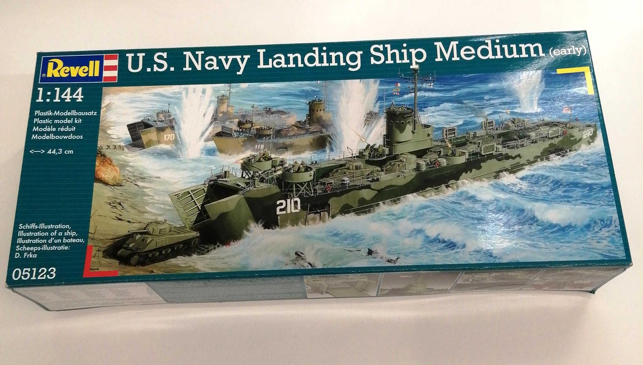 US Navy LSM Model Number 1/144 REVELL
