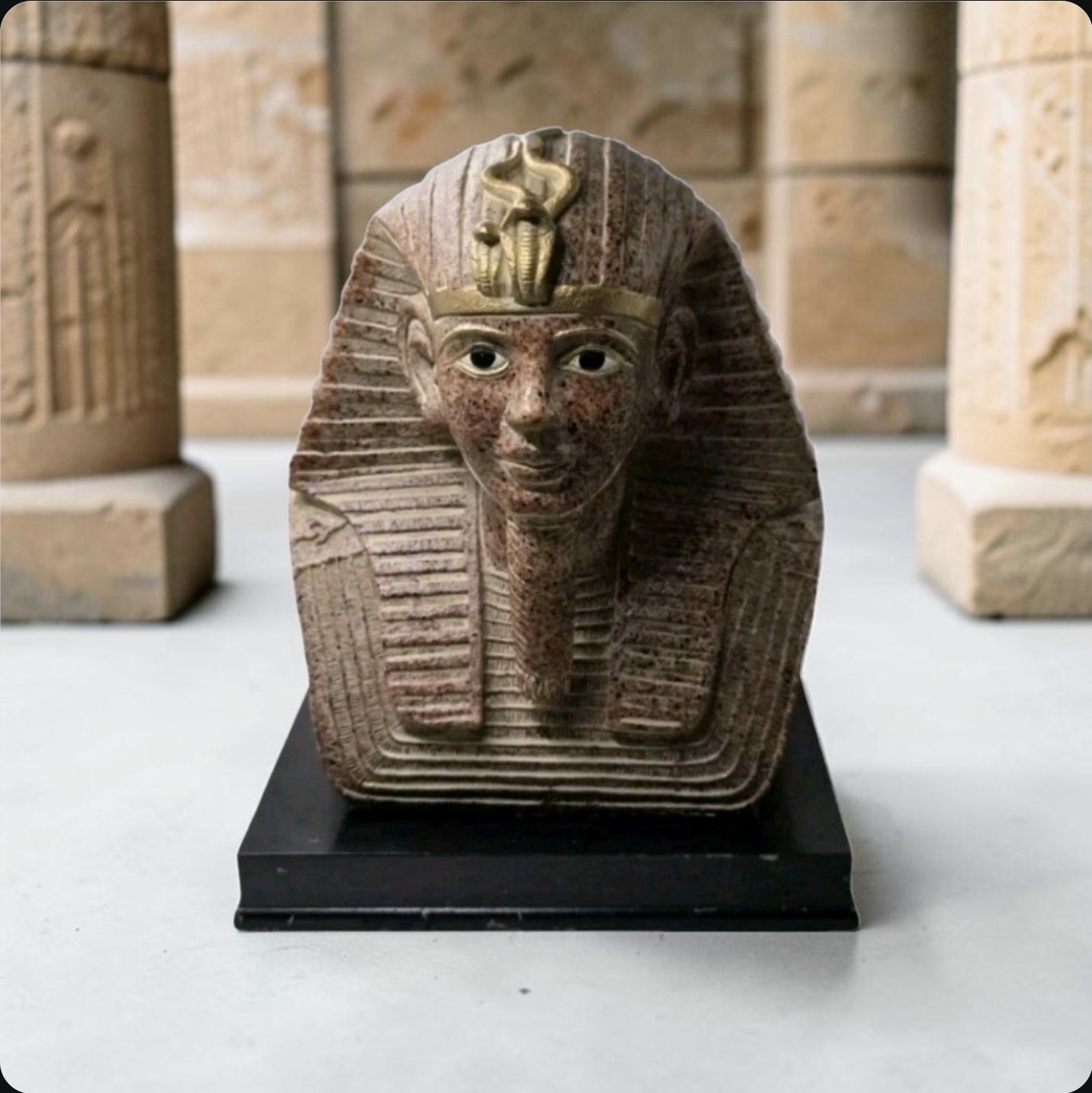 Tutankhamun Bust Replica Egyptian Pharaoh Statue Heavyweight Faux Stone Desk 