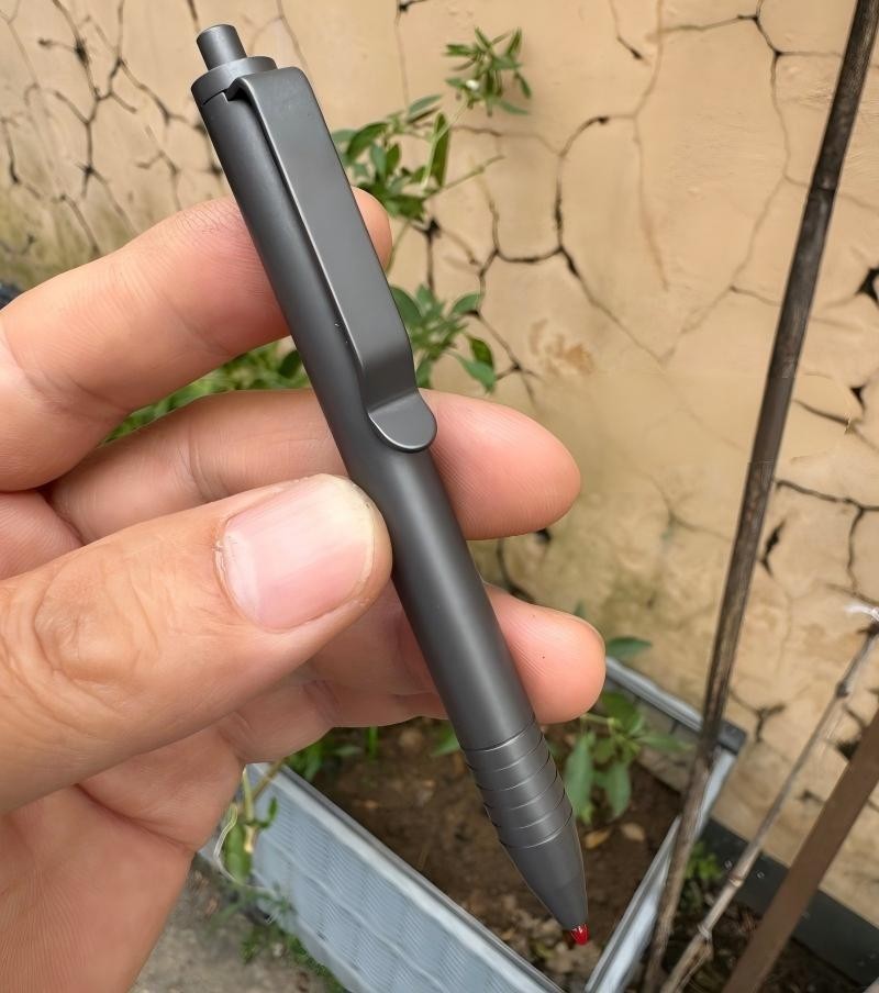 Titanium Ballpoint Pen Signature Writing Pocket Pen Bussiness Office Stationery