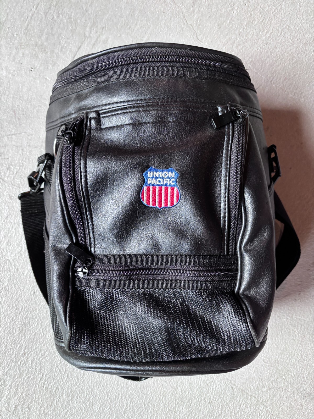 Union Pacific Railroad Aladdin Cooler Bag – Black Insulated Lunch Bag Backpack