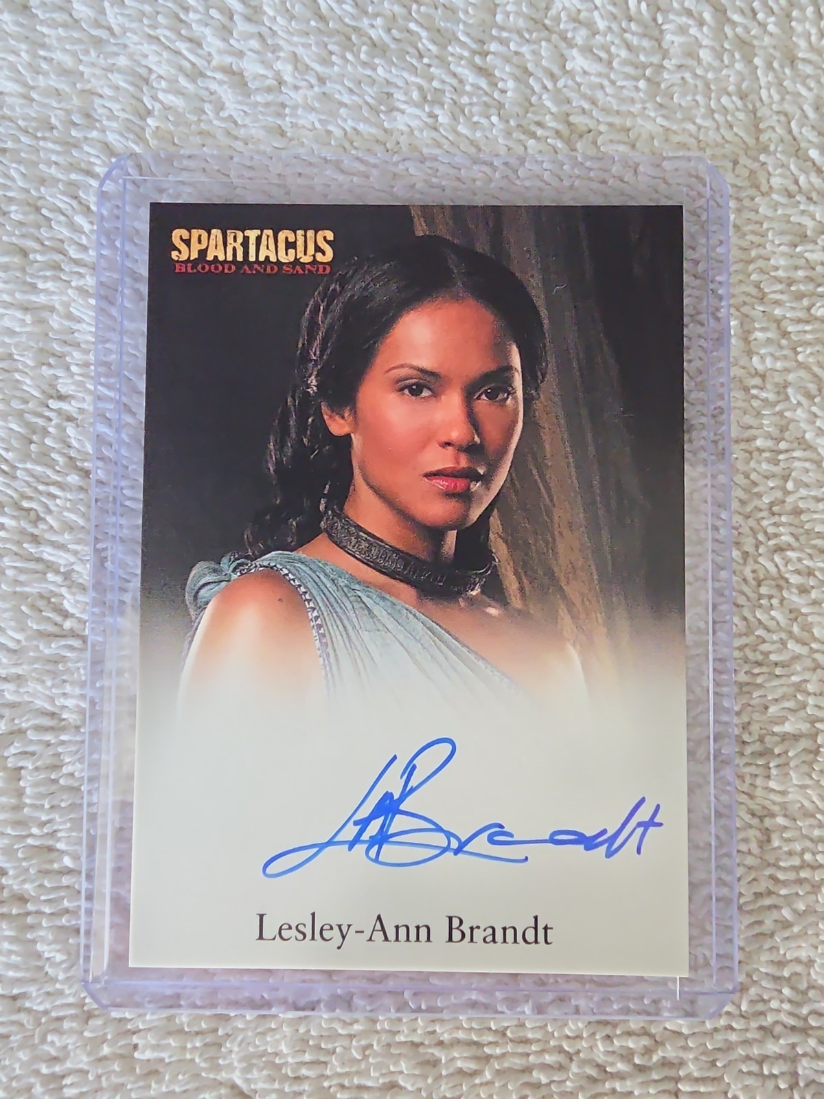 2009 Rittenhouse Archives Spartacus Lesley-Ann Brandt As Naevia Autograph Card