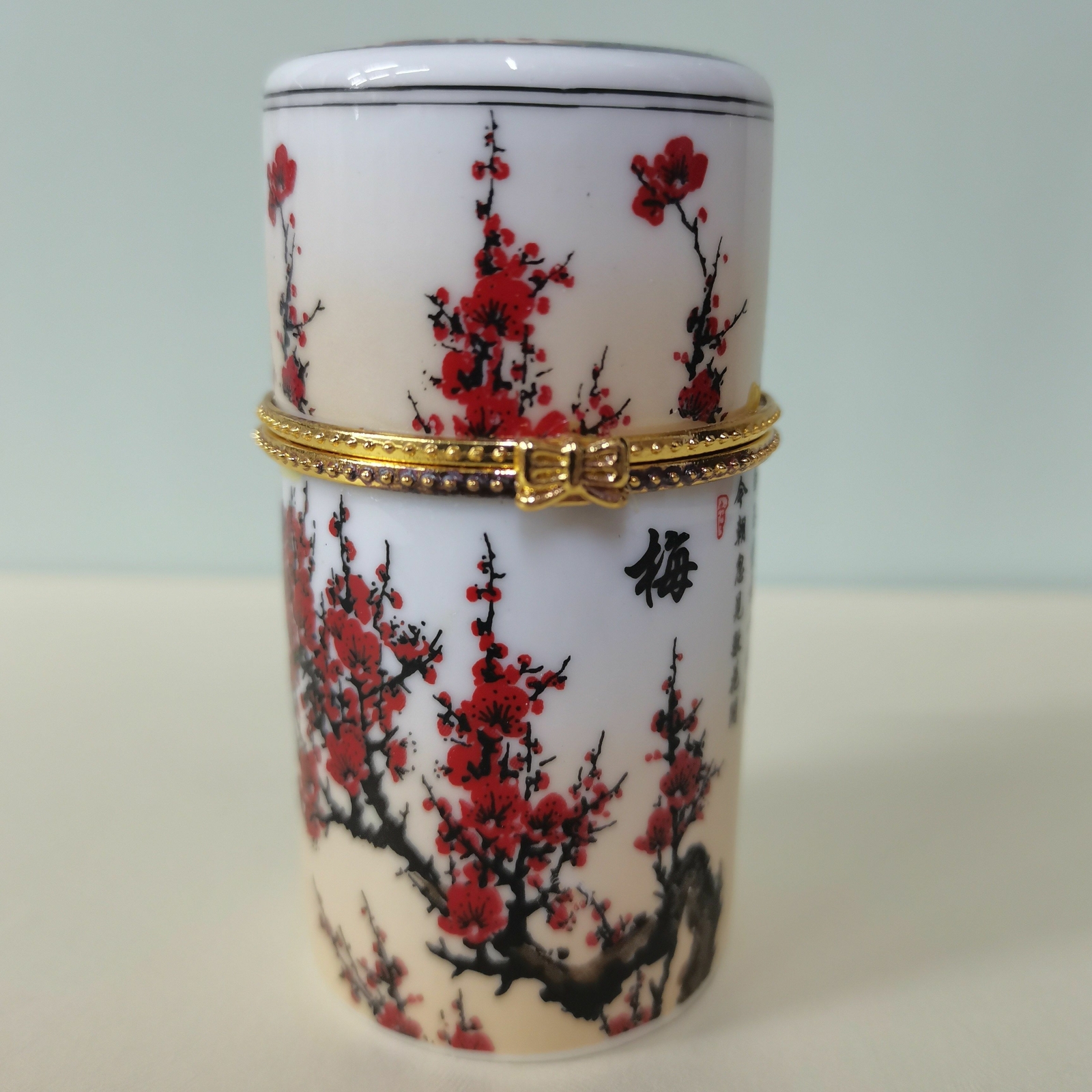 3.1inch Famille-Rose Plum Blossoms Painted Porcelain Toothpick Holder
