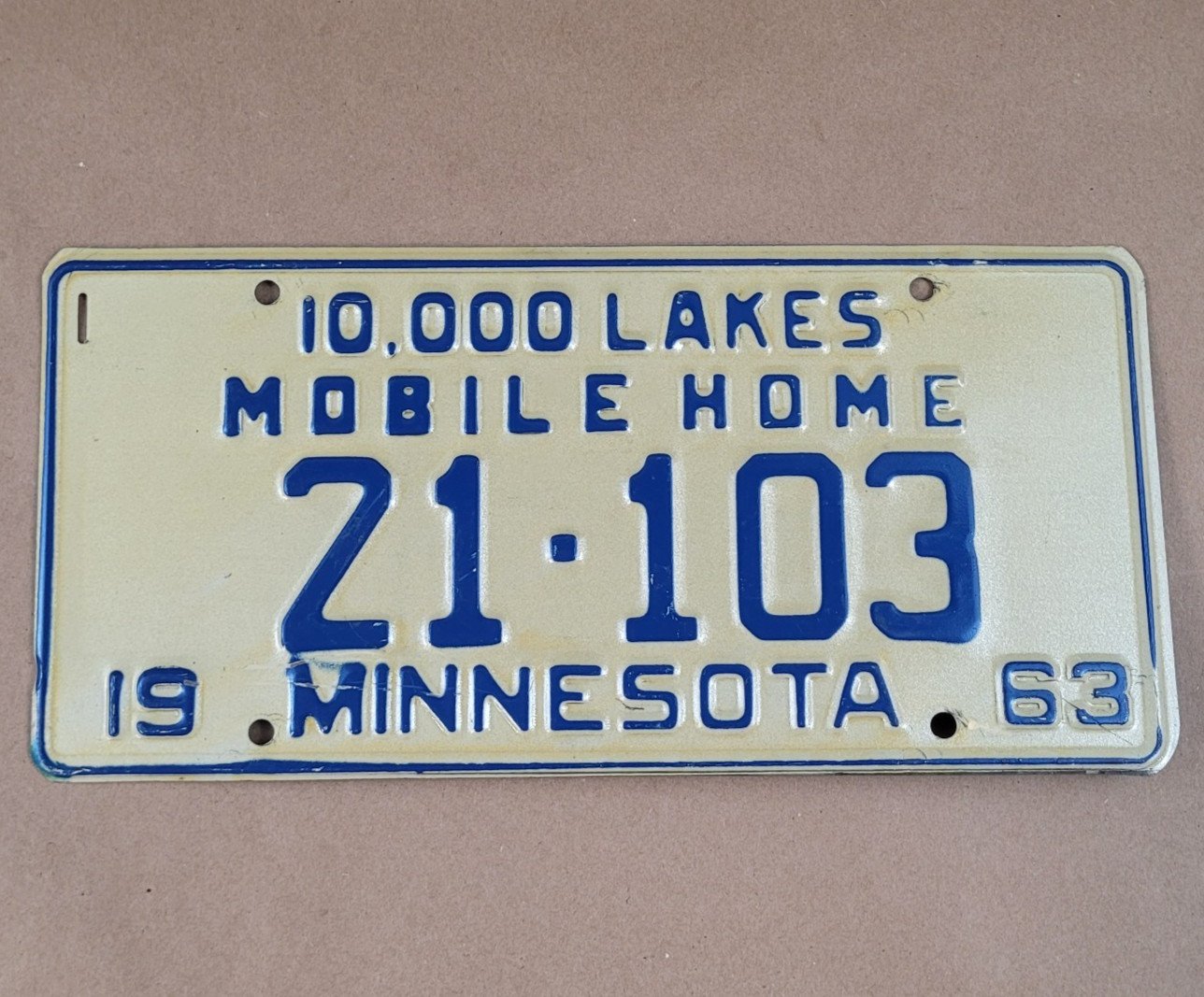 1963 Minnesota MN 10,000 Lakes Mobile Home License Plate 21-103 Vintage