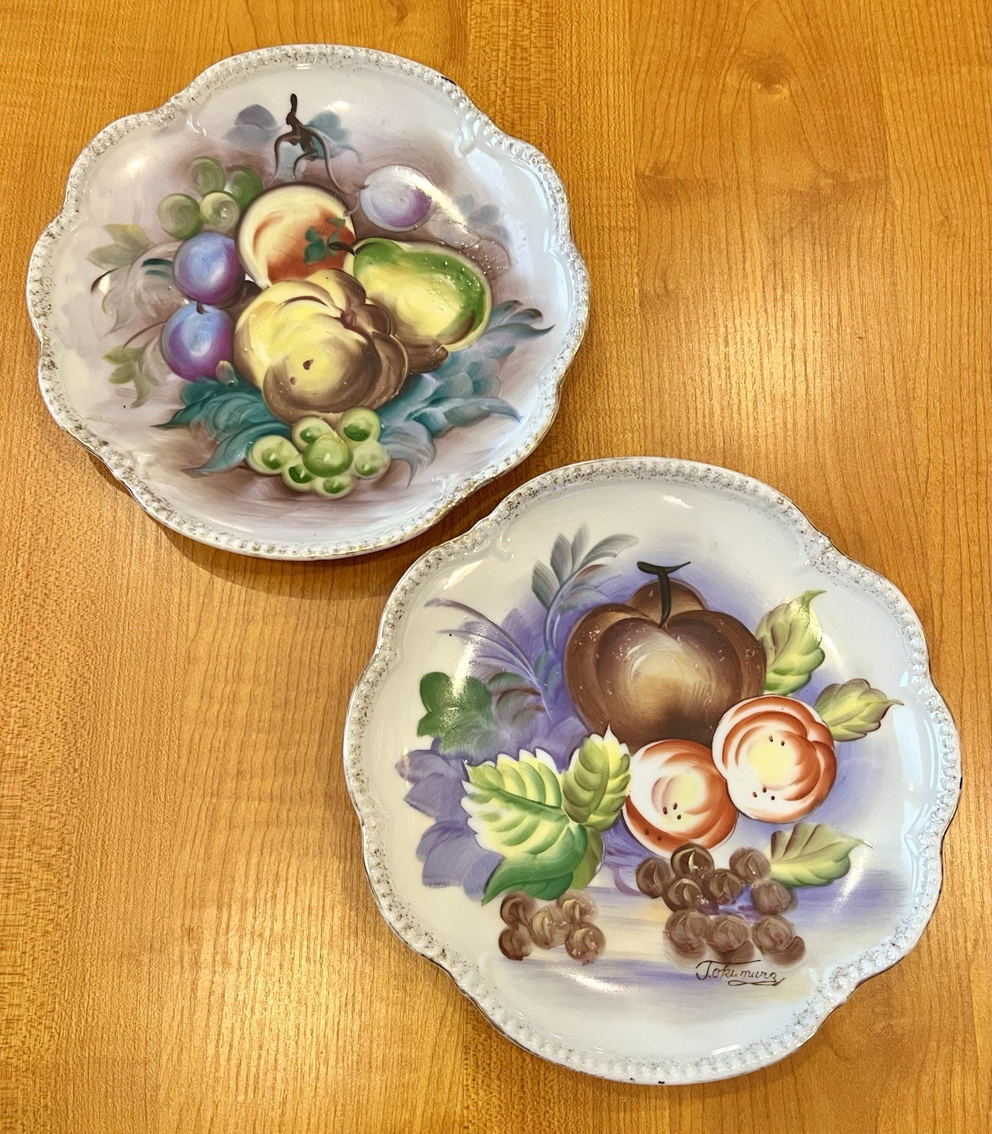 Pair VTG Hand Painted Japanese Porcelain Fruit Plates, One Signed Tokimuro 8.25\