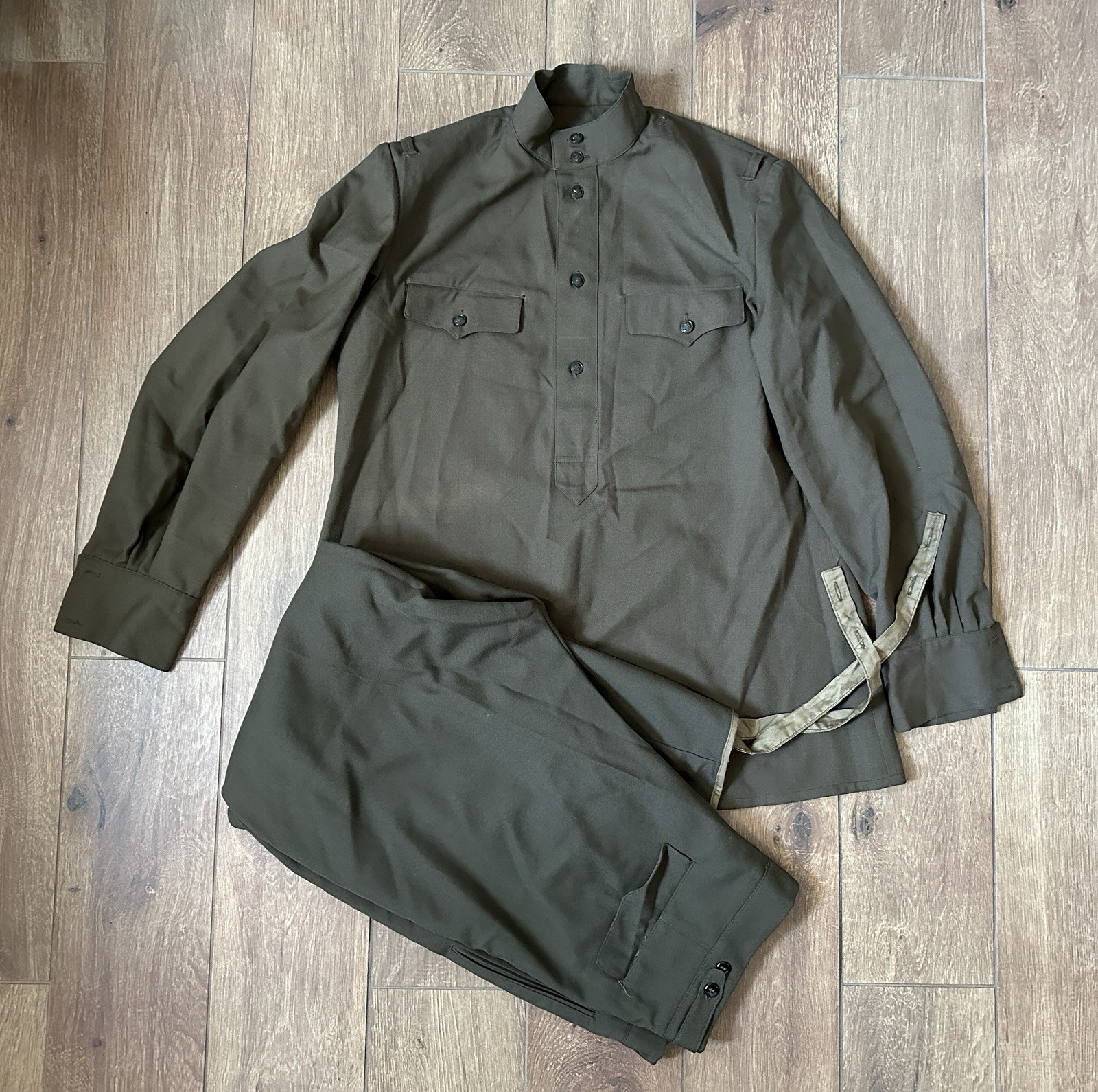 1972 Soviet USSR Army Uniform Set NOS Gymnastiorka Shirt & Pants Size 52/4