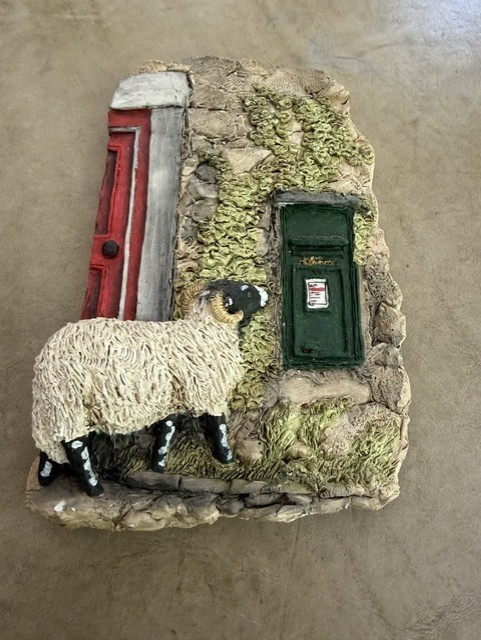 Stef\'s Vintage Collectible UK SHEEP 3D waiting at the door NEW NOT RESIN IRELAND Stef\'s Vintage Collectible UK SHEEP 3D waiting at the door NEW NOT RESIN IRELAND