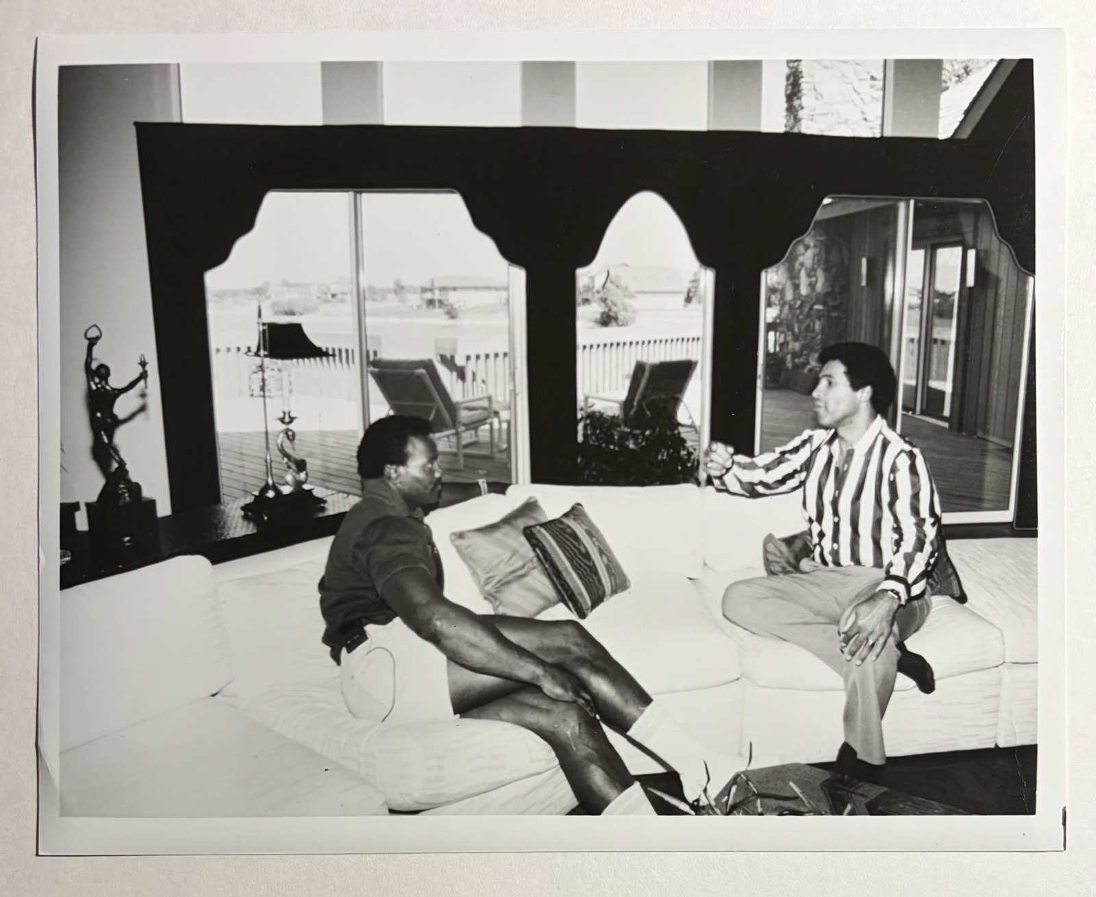 1985 Walter Payton Greg Gumbel Original Press Photo Interview after Super Bowl