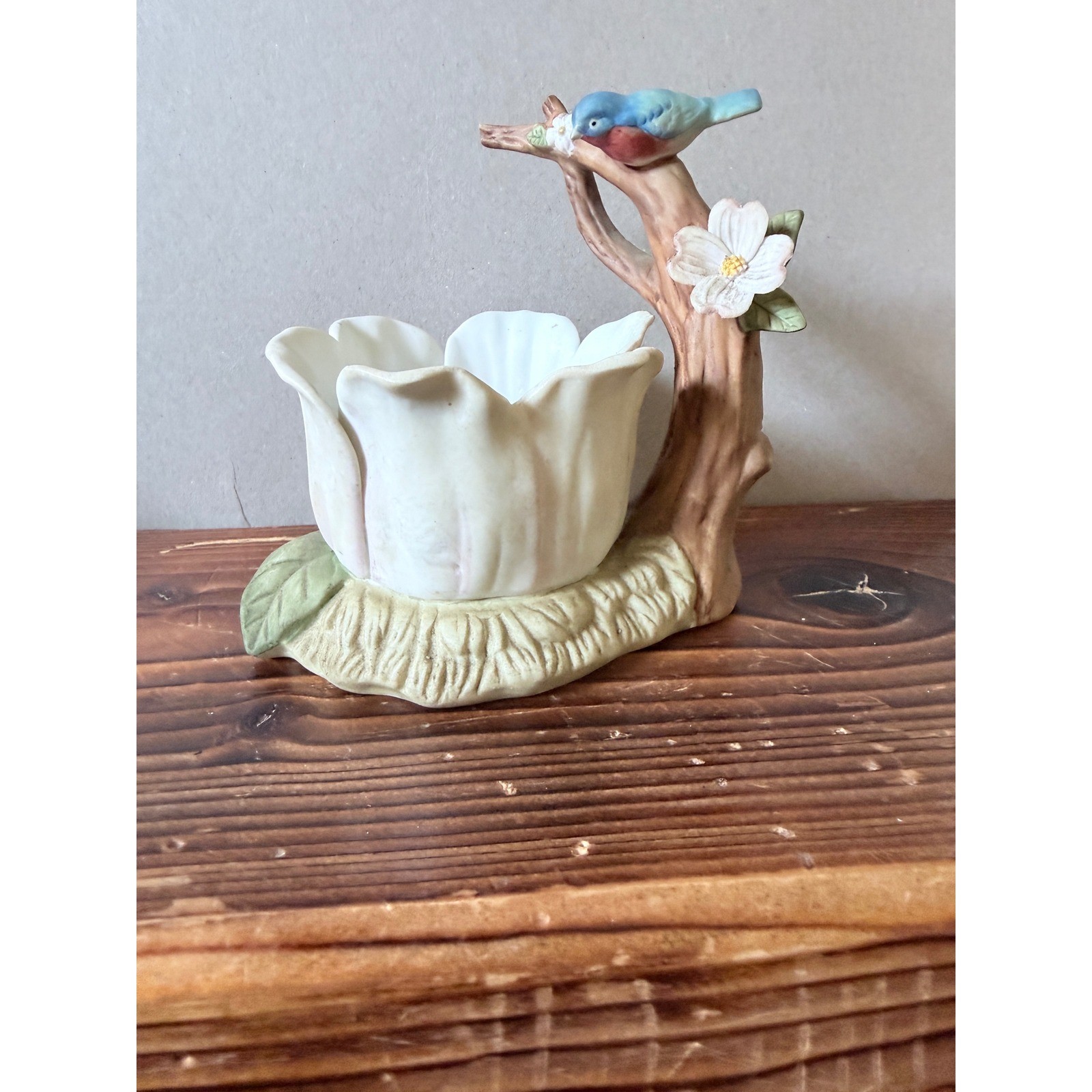 Lefton China Bluebird on Dogwood Branch White Tulip Figurine 06868 1988 Vintage Lefton China Bluebird on Dogwood Branch White Tulip Figurine 06868 1988 Vintage