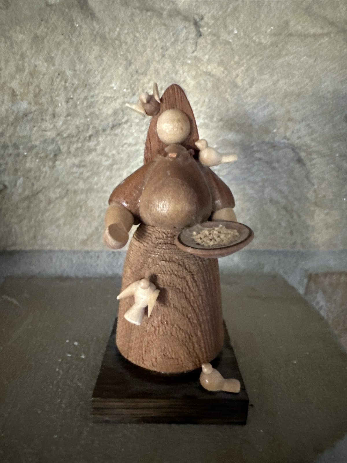 Vintage Poland Folk Art Wood Figure lady feeding birds handmade BOROWIK BYLINIAK