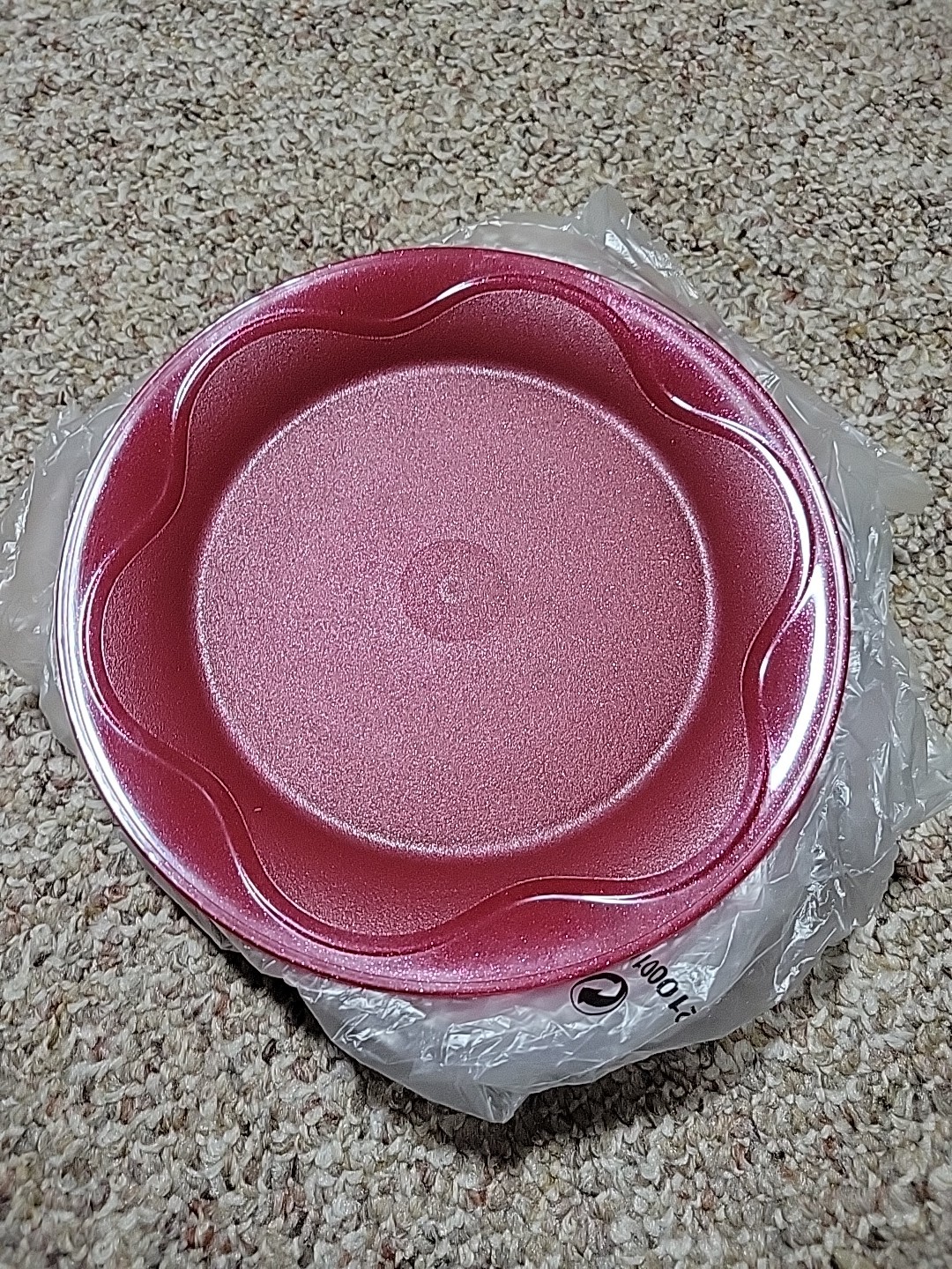 NEW Tupperware Open House Dessert Plates Elegant Berry Sparkle 4 Round 8 inch