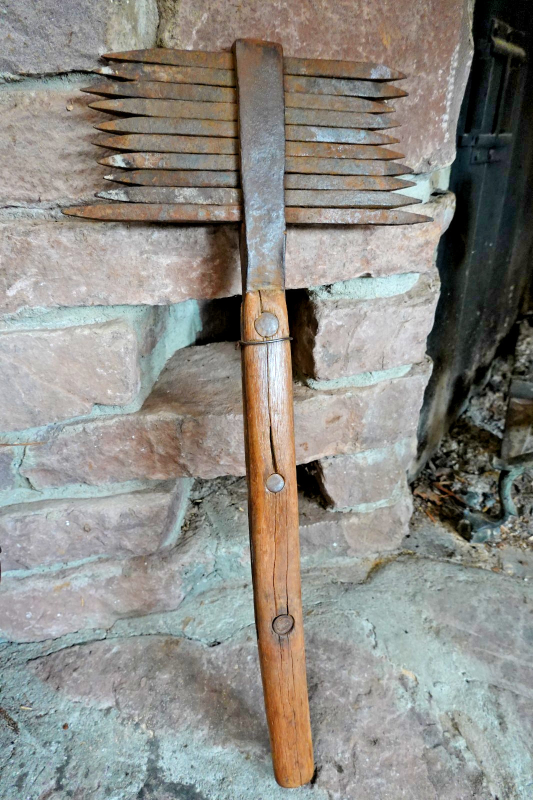 Antique BLACKSMITH STONE MASON BUSH CRANDALL TOOTHED HAMMER  QUARRY Sculptor
