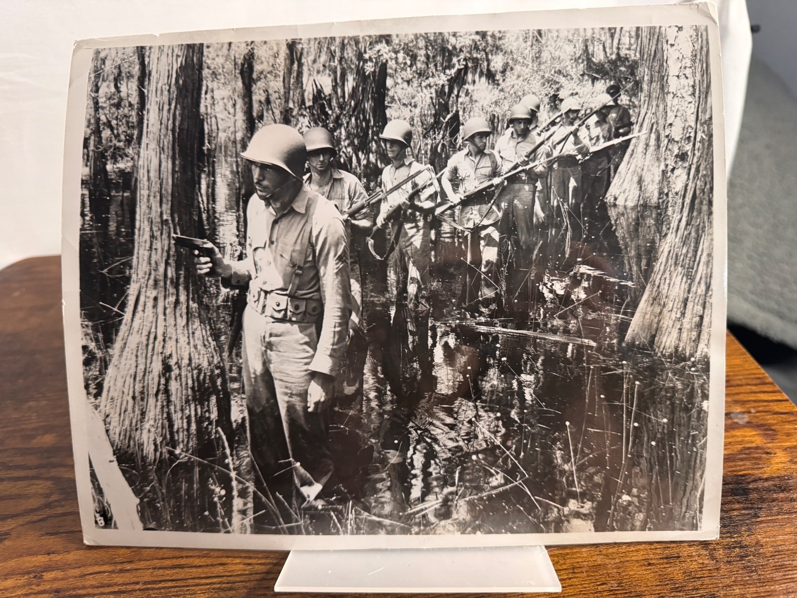 Original WWII Press Photo U.S. Army Soldiers Swamp Patrol Military Training 1943