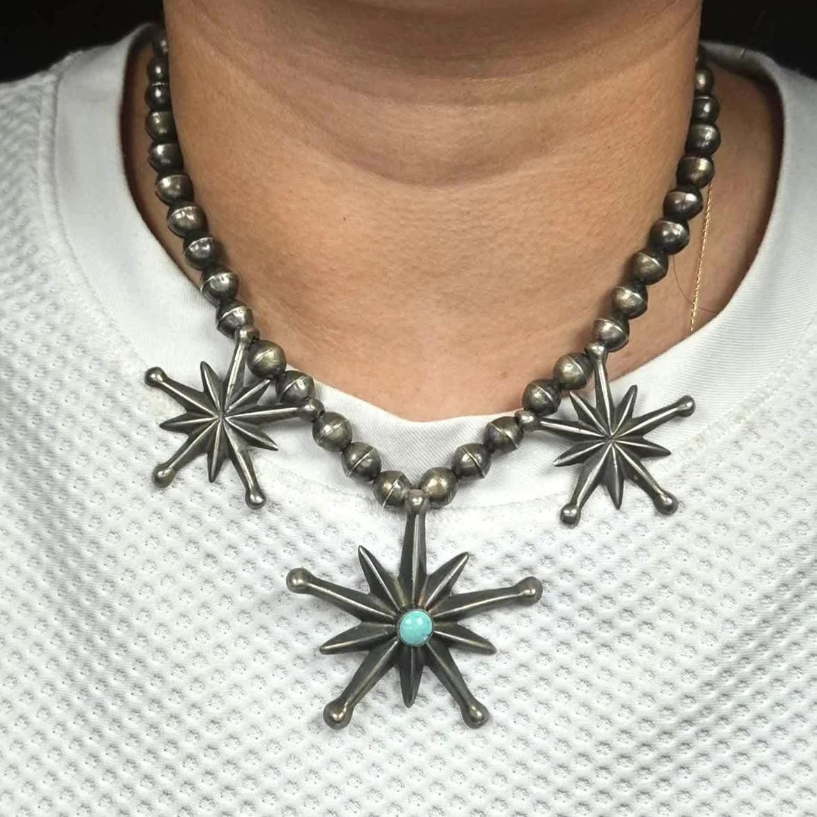 30\'s-40\'s Vintage Zuni or Navajo cast sterling silver beaded necklace turquoise