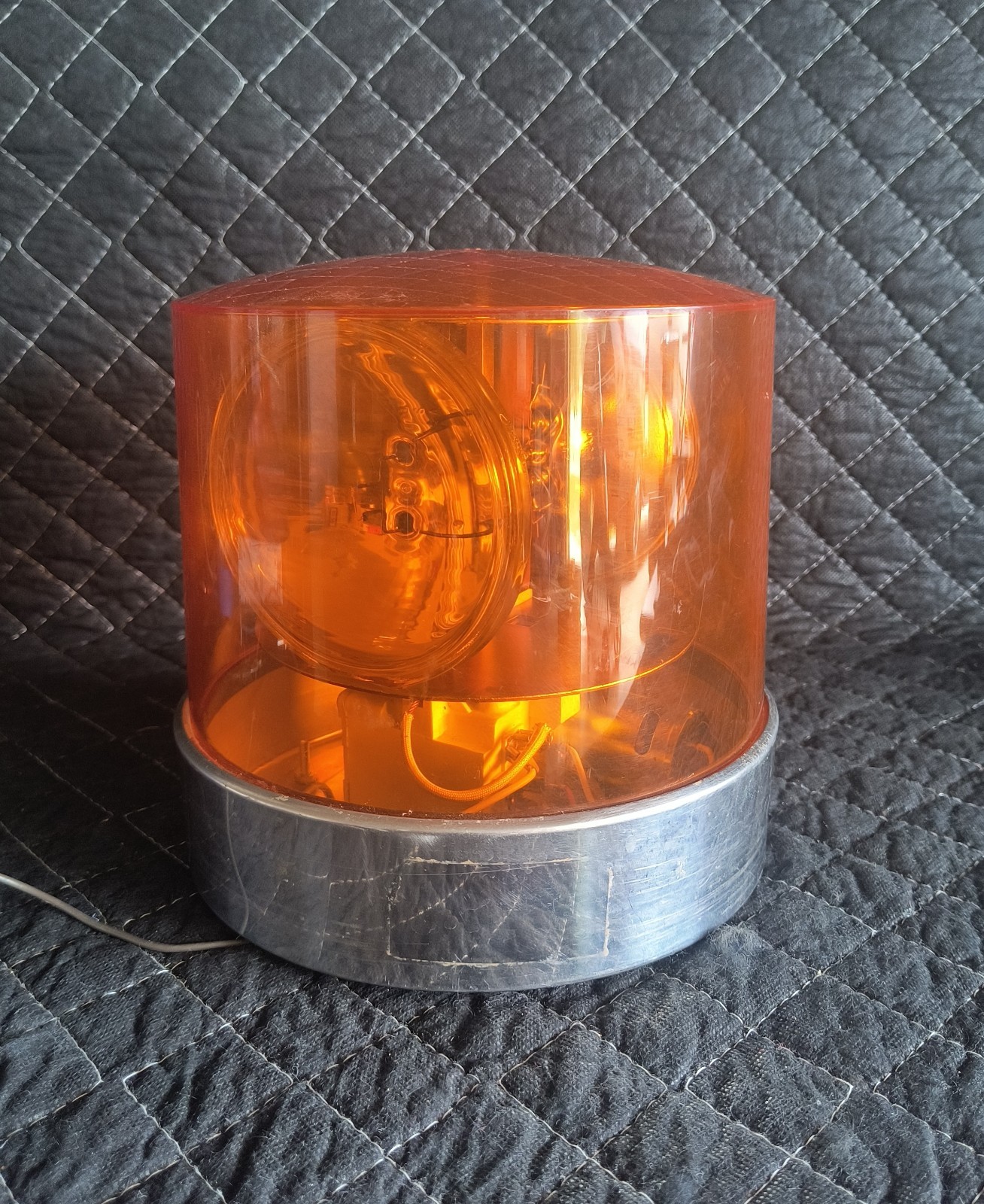 USED GROTE Rotating Beacon Light Model 7620 Amber 2 Light Bulbs 12V 