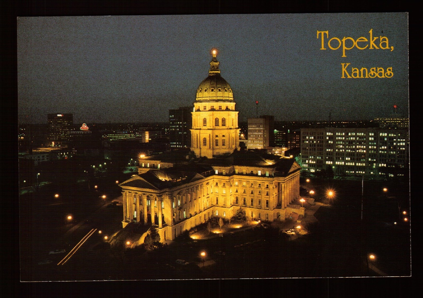 POSTCARD : KANSAS - TOPEKA KS - STATE CAPITOL BUILDING