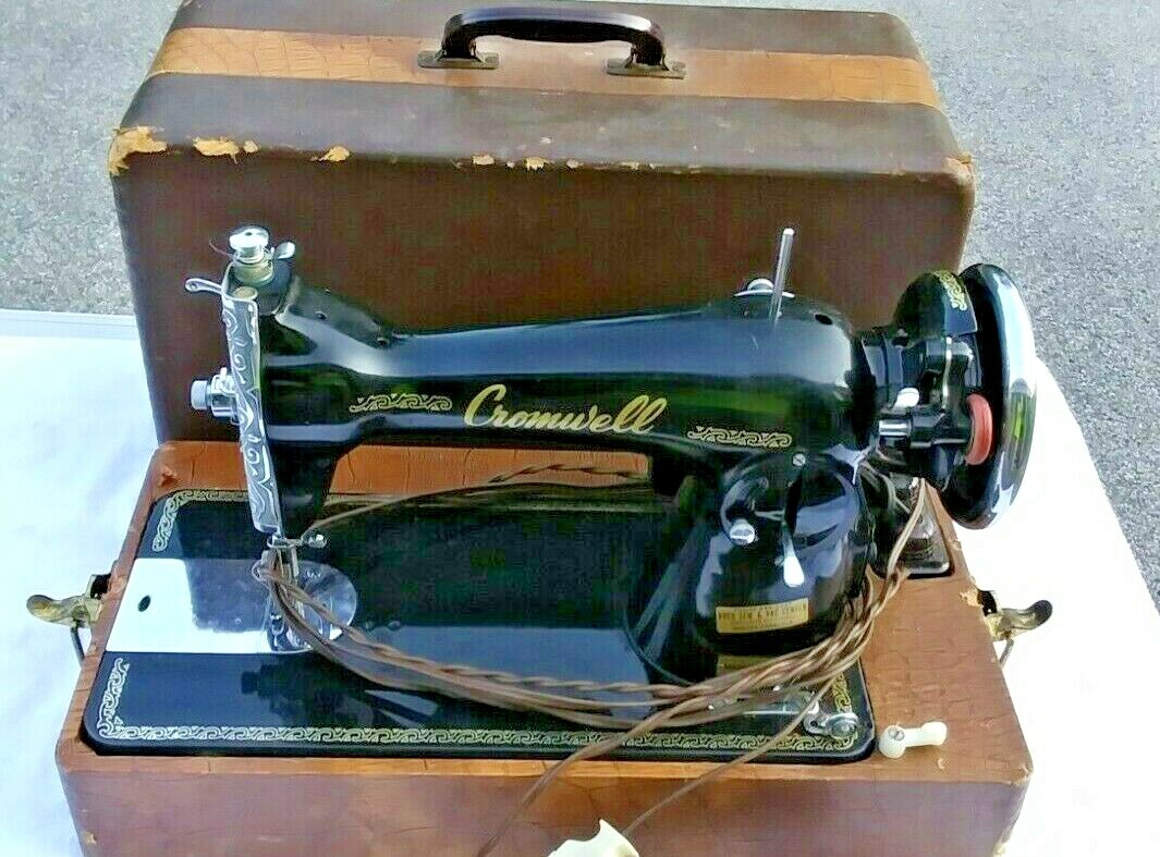 Vintage Cromwell Sewing Machine w Case and Foot Pedal Must See