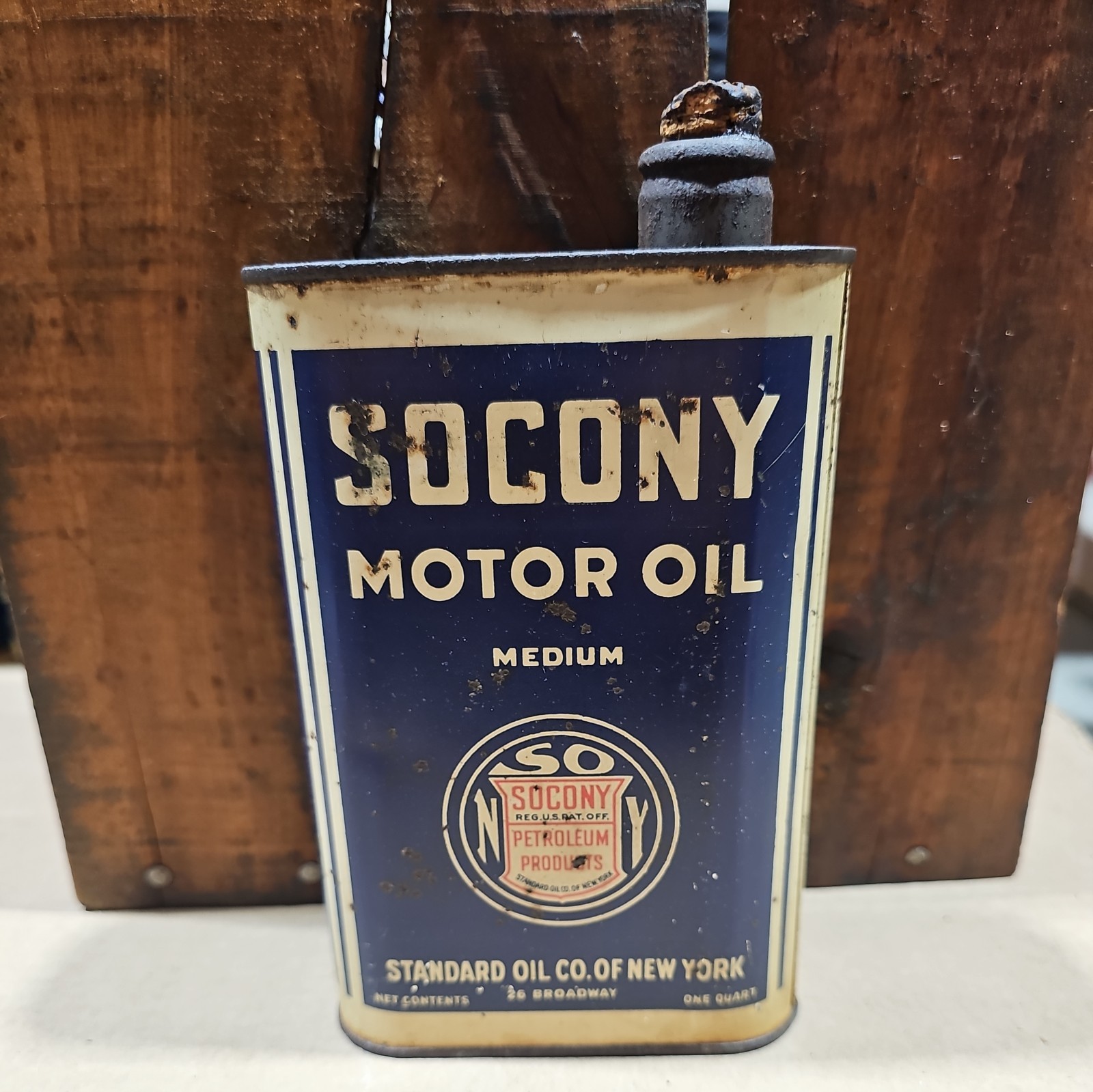 RARE Vintage SOCONY One Quart Medium Motor Oil Can GAS OIL 