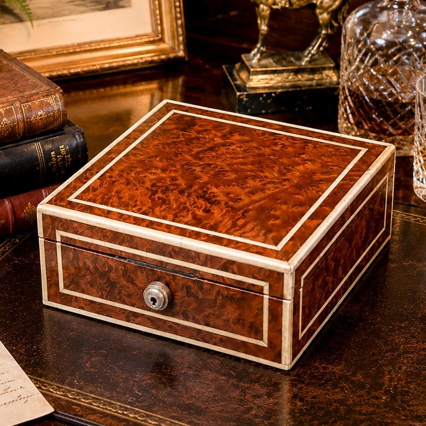 Extraordinary Antique English Burl Wood Cigar Box Sterling Silver Fittings