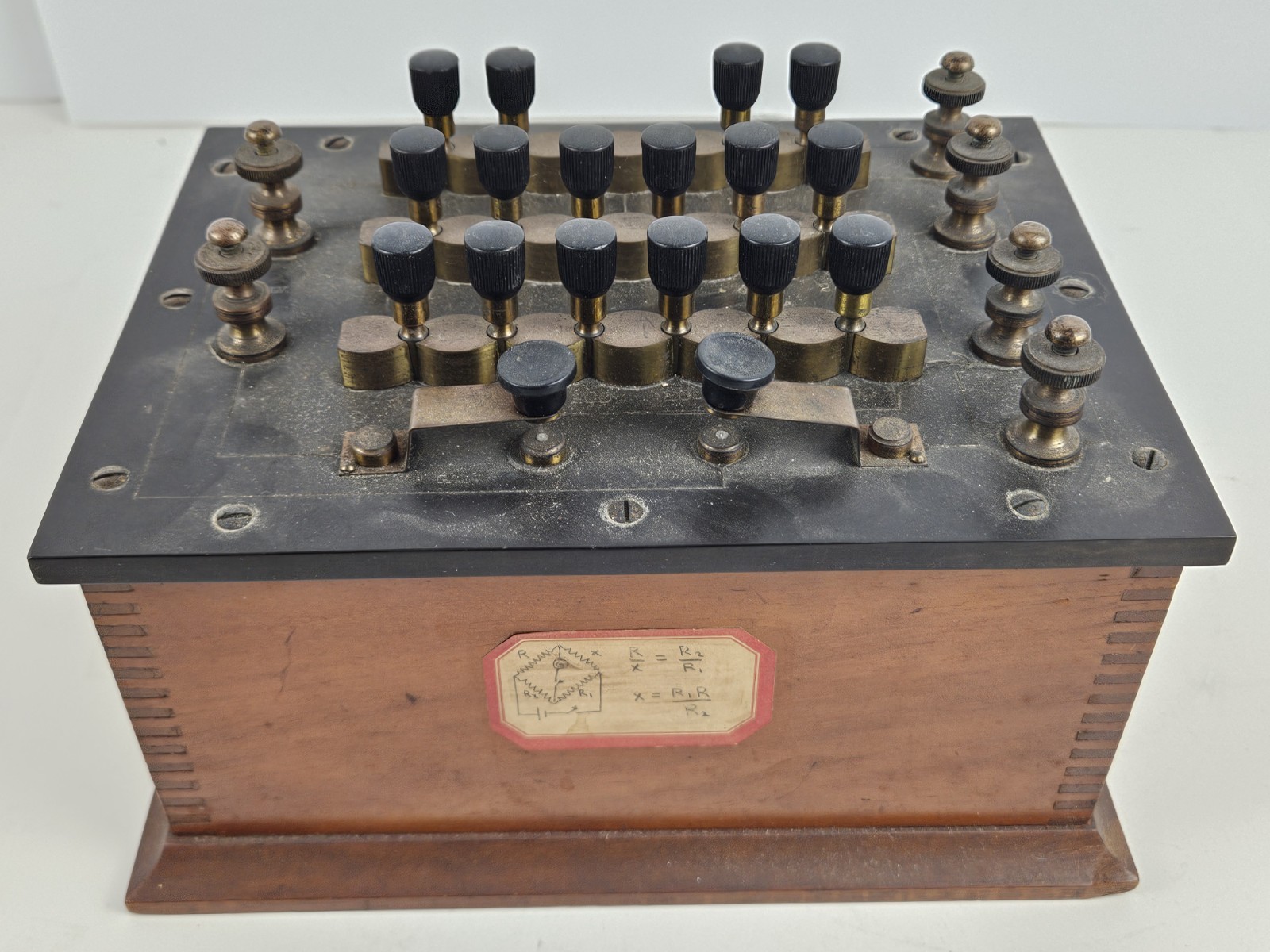 Antique Central Scientific Co. Wheatstone Bridge Electrical Resistance Device Antique Central Scientific Co. Wheatstone Bridge Electrical Resistance Device