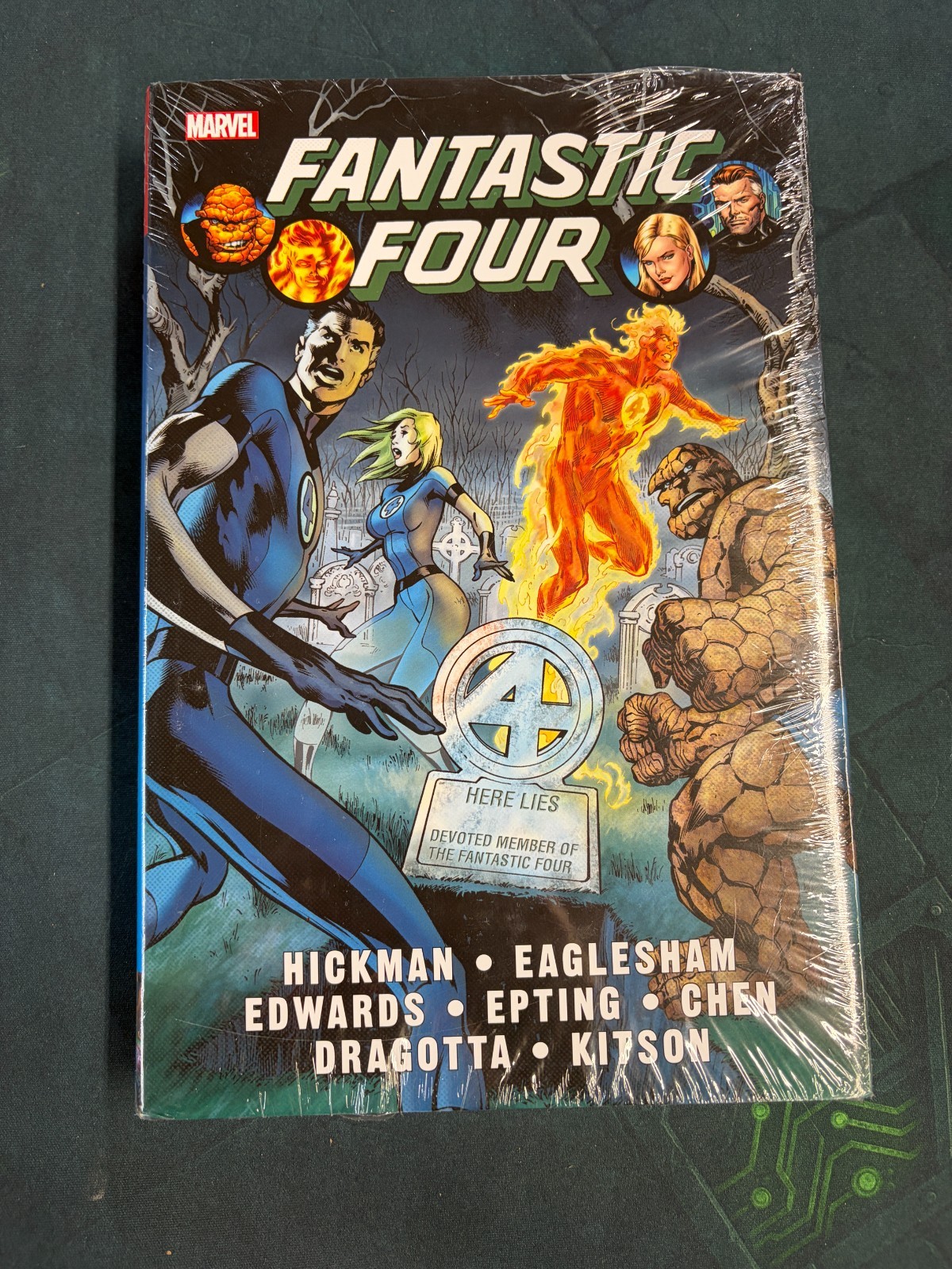 Fantastic Four By Jonathan Hickman Omnibus Vol 1 (New, Sealed)