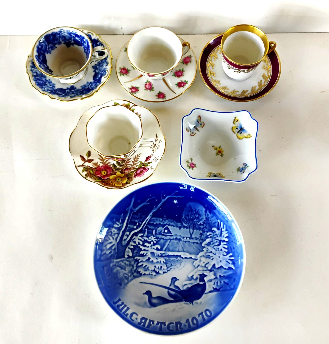 Lot: 4 Miniature Cups Saucers Limoges Pin Tray B&G Pheasants 1970 Xmas Plate Exc