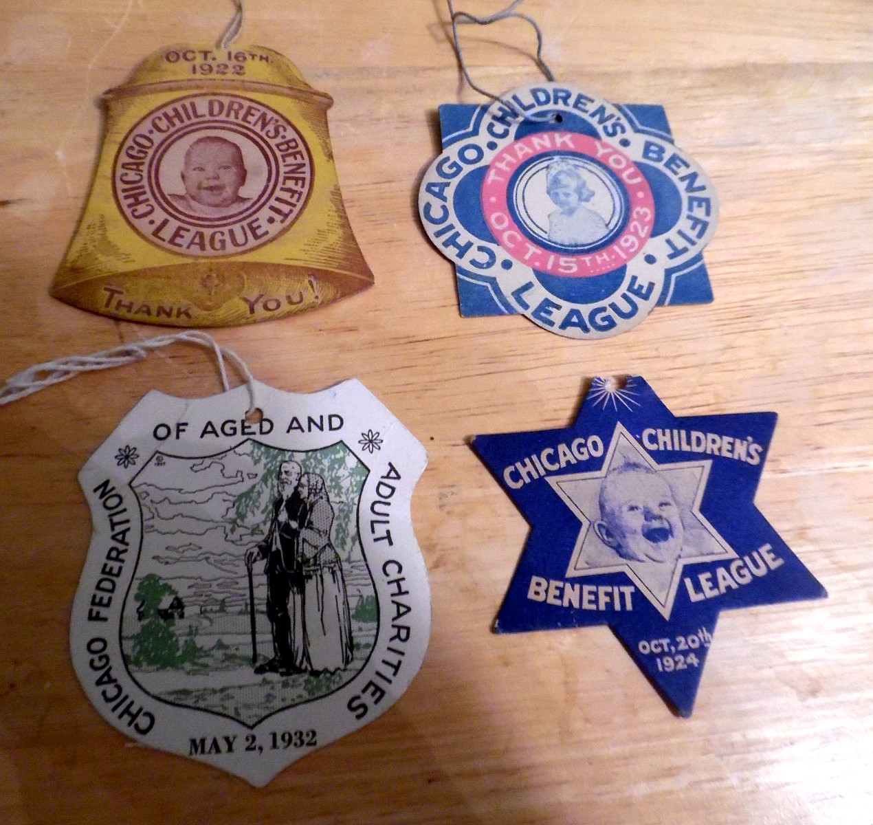 VINTAGE LOT/4 CHICAGO CHILDRENS AND AGED BENEFIT LEAGUE TAGS 1922-23-24-32