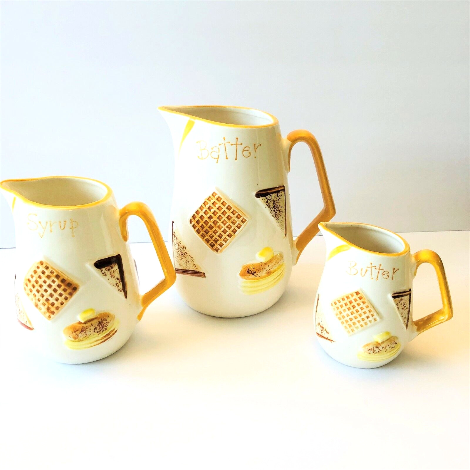Vintage MCM Urban Farmhouse 1963 Napcoware Batter,Syrup & Butter Pitcher Set Vintage MCM Urban Farmhouse 1963 Napcoware Batter,Syrup & Butter Pitcher Set