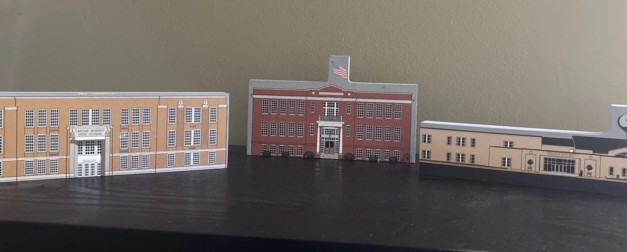Dover DE Set of 3 Camden, DE Schools Hometown Collect Forney\'s Too Shelf Sitters