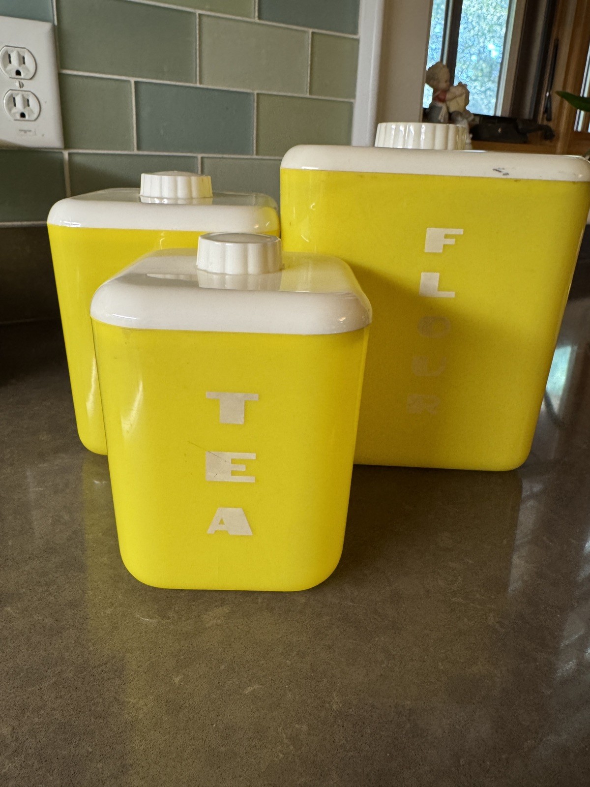 Lusters Ware Vintage Kitchen Canister Set For Flour Coffee Tea Storage Plastic