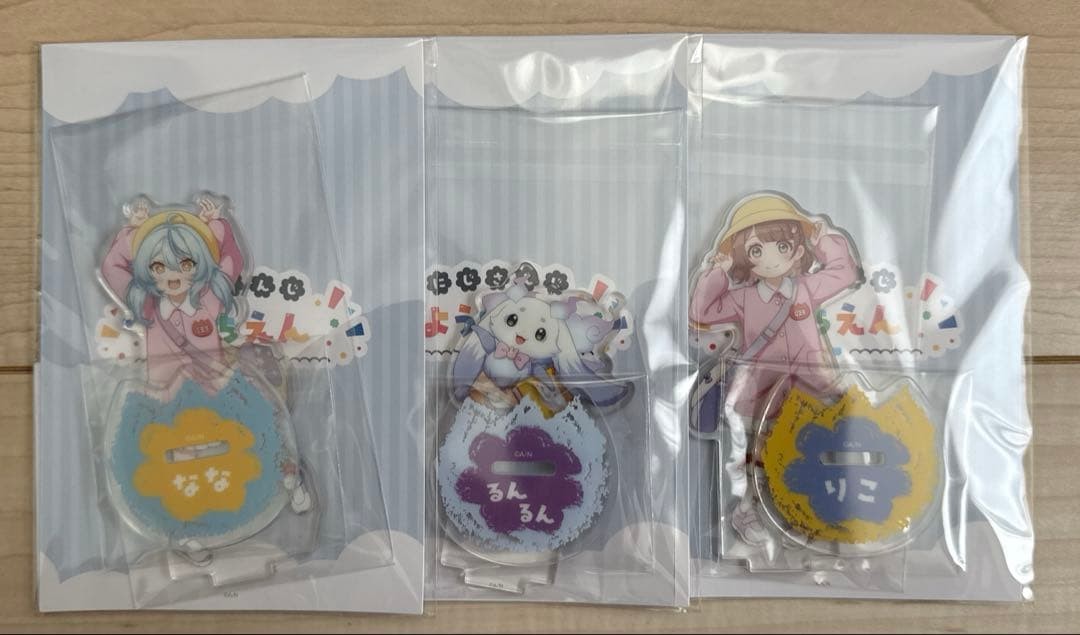 NIJISANJI Kindergarten Acrylic Stand Runrun Shiga Rico Tamanoi Nana
