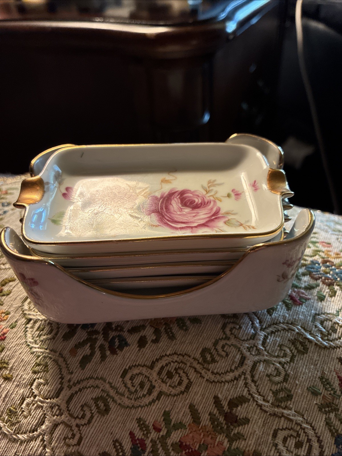 VTG ESCHENBACH ASHTRAY SET BAVARIA GERMANY 4 ASHTRAY & HOLDER PORCELAIN Peonie