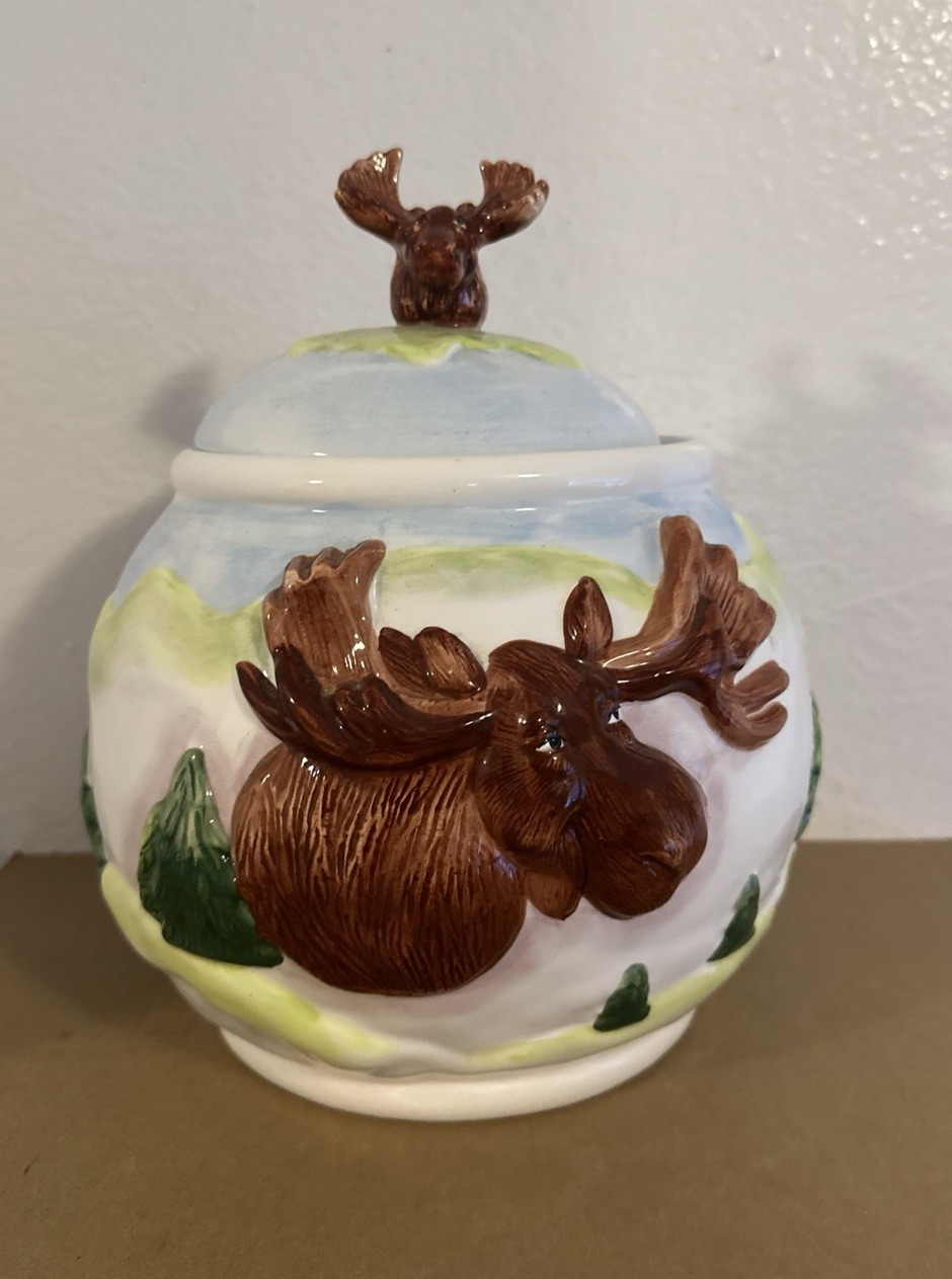 Vintage Ceramic Harry And David Moose Cookie Jar Excellent Condition 10.5”H
