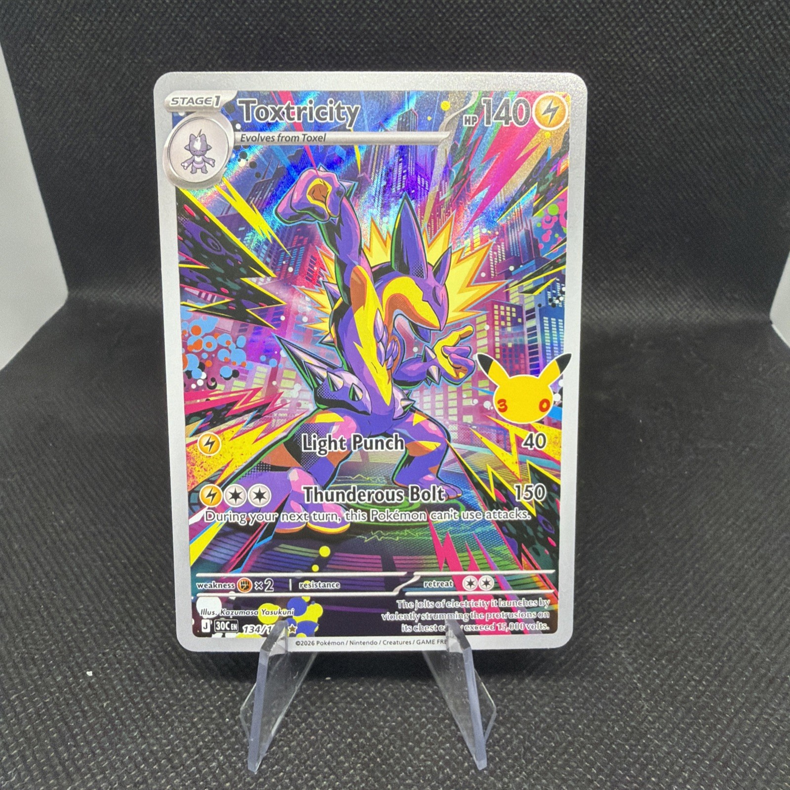 The Pokémon 30 anniversary 114/264 Fusion Strike Holo Full Art Rare 140 HP