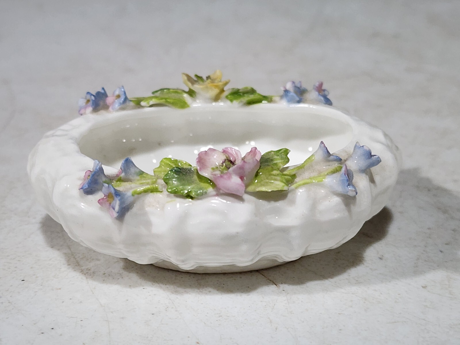 England COALPORT  Bone China Applied Flowers Pin Trinket Dish