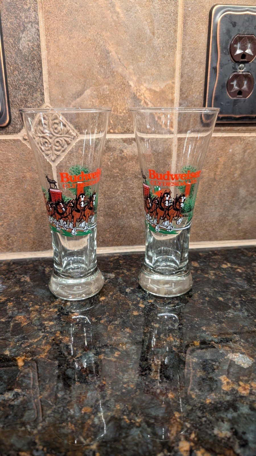 Vintage 1991 Budweiser Clydesdales Holiday Beer Pilsner Glasses Set Of 2