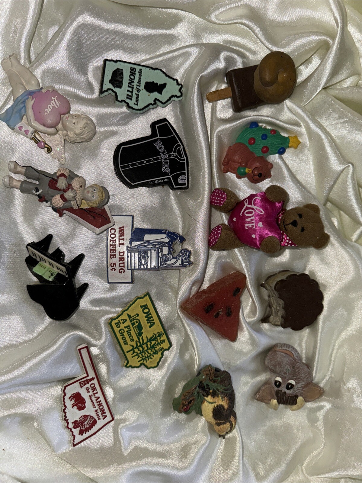 HUGE VTG Lot of FRIDGE MAGNETS-Kitchen Utensils, Food, Home decor States AA48 HUGE VTG Lot of FRIDGE MAGNETS-Kitchen Utensils, Food, Home decor States AA48