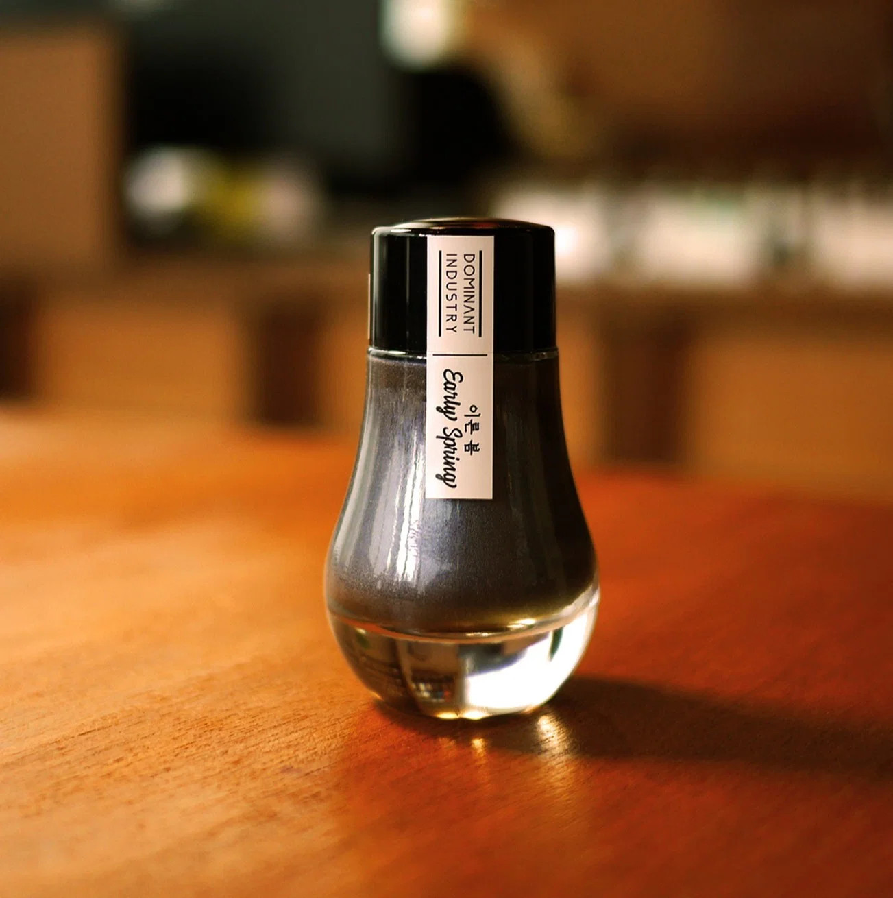 Dominant Industry Early Spring - Pearl Series Ink Bottle
