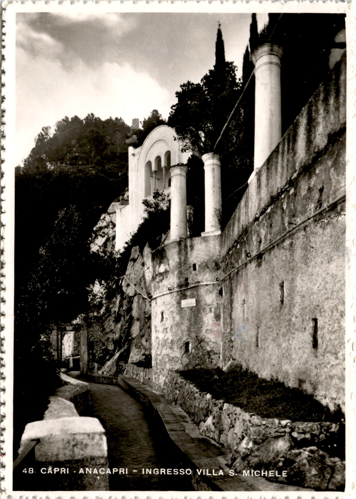 Capri, Anacapri, Villa San Michele, Pat, friends, visit, Mr. Postcard