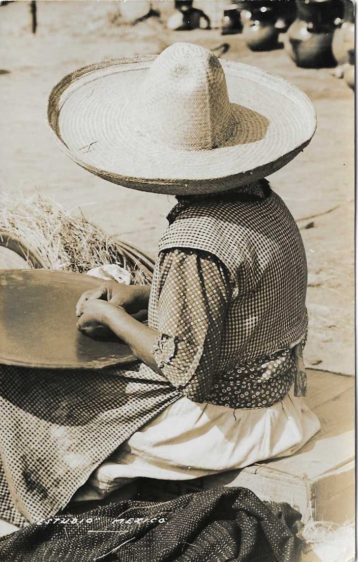 RPPC Senoritas Girls Estudio Mexico Real Photo Postcard