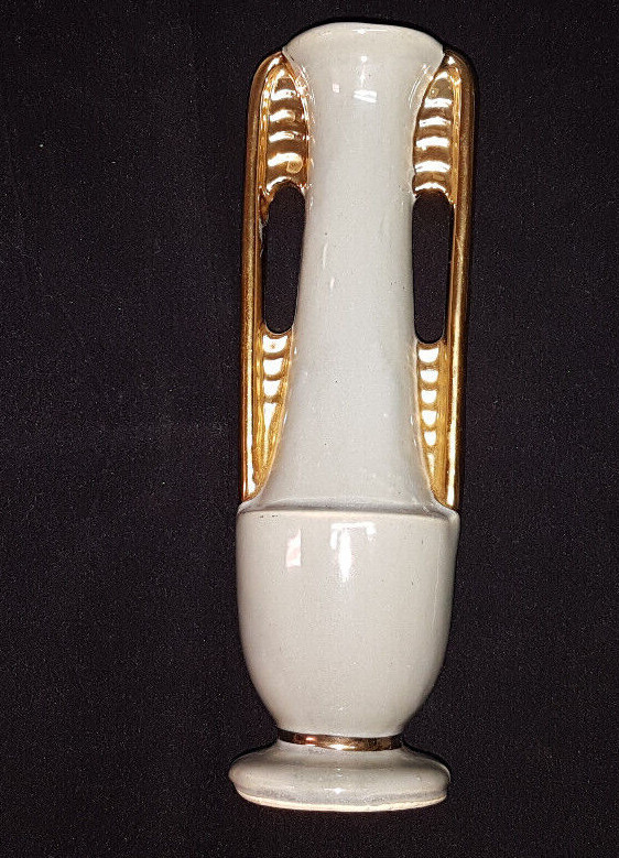 Vintage Shawnee Pottery #1178 8\