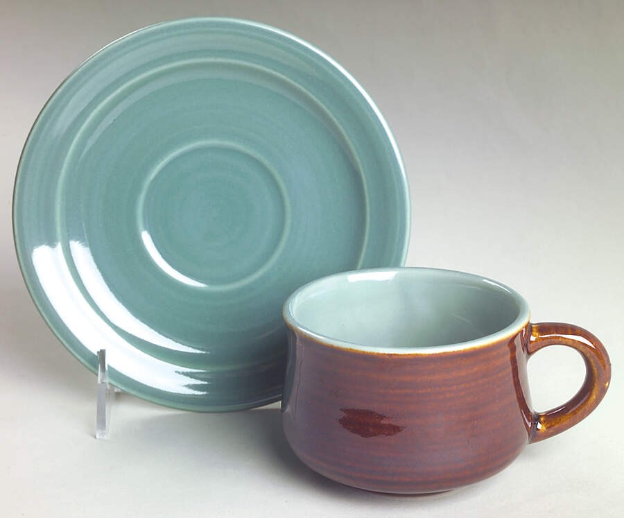Red Wing Village Green Cup & Saucer 608824