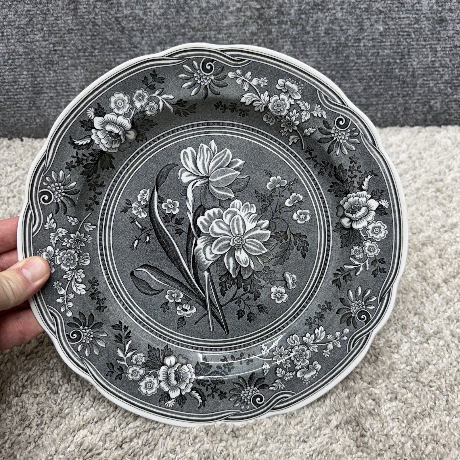 The Spode Archive Collection Georgian Series Botanical Plate Floral England